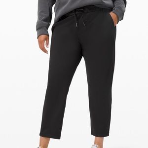 Lululemon On the fly 7/8- size 6- NWT